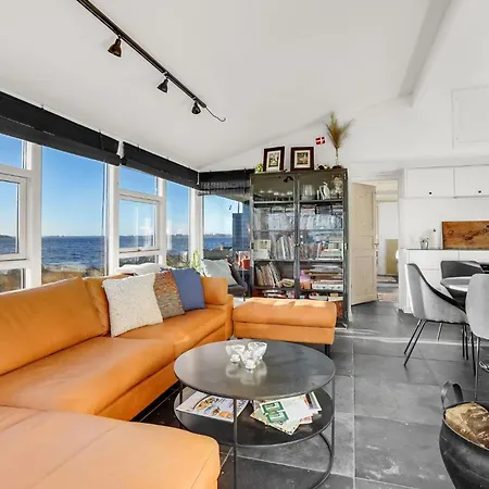 בית נופש 2 Bedroom Amazing In